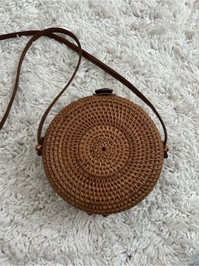 Woven Round Crossbody Bag in Brown
